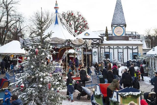 Christmas Journey in Aarhus – Private Walking Tour