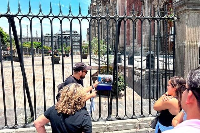 TV & Movie Sites Walking Tour in Mexico City Downtown