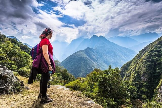 Traditional Inca Trail Adventure to Machu Picchu in 2-Days