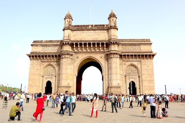 Visit Jehangir Art Gallery in Mumbai | Top Tours and Tickets (2026)