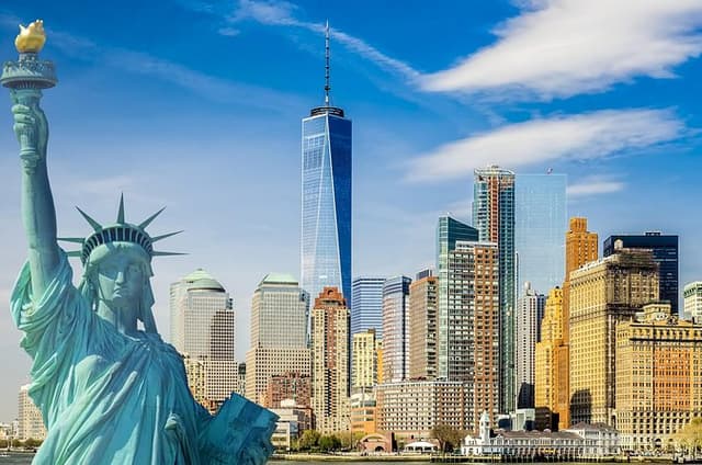 Downtown New York Highlights Private Walking Tour
