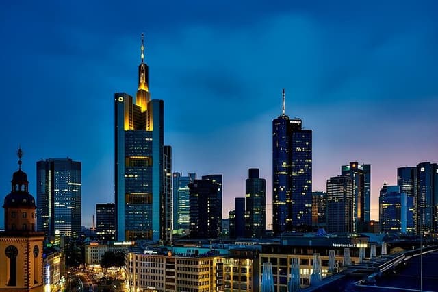 Private half day Tour of Frankfurt with driver and local guide