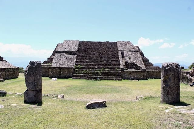 Amazing Monte Alban and City tour Private Tour