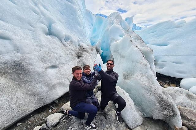 El Calafate Trekking through the Blue Forest Walkways and Navigation