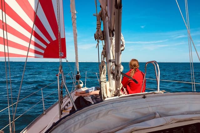 7-day cruise in a 12-meter sailboat