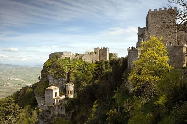 From Palermo Sicilian Retreat Erice & Marsala Tour with Lunch