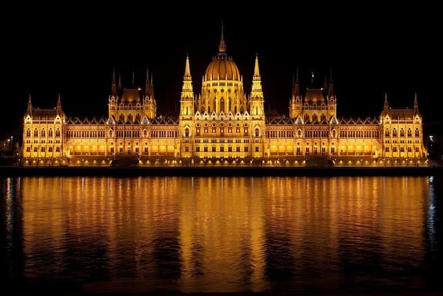 Romantic Private tour in Sopron for couples