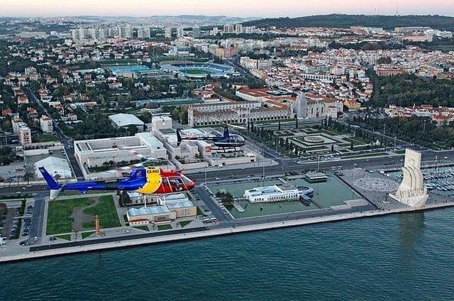 Lisbon: Discoveries Helicopter Tour