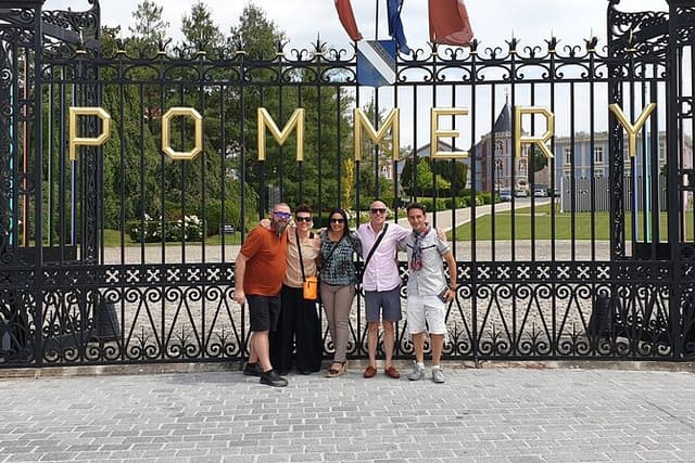 Champagne Day tour with Veuve Clicquot and 2 other big wineries