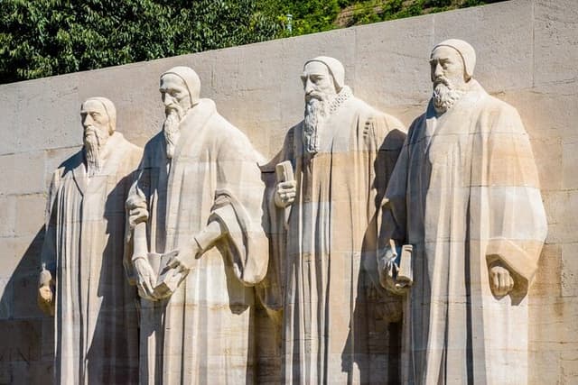 Self-Guided Audio Tour to the Many Faces of Geneva