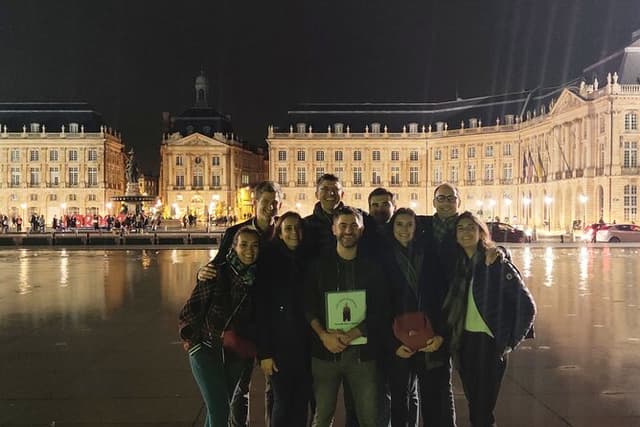 Exclusive ! Discover Vibrant Bordeaux at Night :Night Tour!