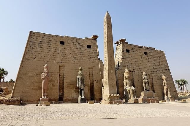 Full Day Luxor East and West Banks Tour With Lunch
