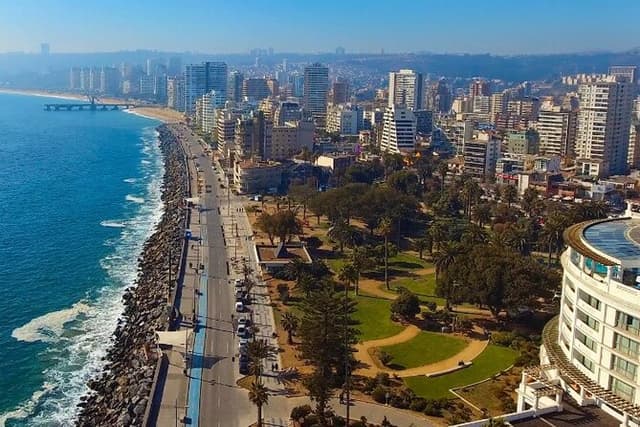 Full-Day Tour of Valparaíso, Viña del Mar, Reñaca & Concón