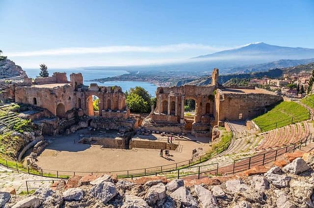 Private Tour of Taormina and Castelmola from Catania