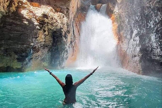 La Leona Waterfall Tour