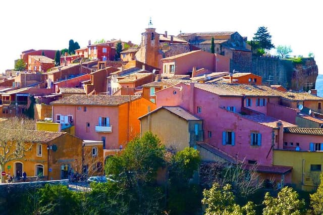 Luberon Villages Day Trip from Aix en Provence