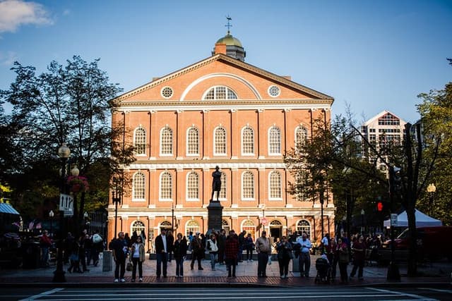 Boston, Cambridge, Lexington and Concord Private Car Tour