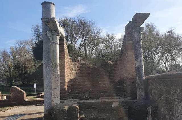 Private Half Day Ancient Ostia and Synagogue Tour