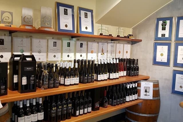 Kumeu Wine and Food Pairing Tour