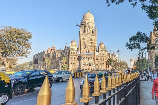 Highlights of Mumbai Sightseeing Tour: TRAVELLERS CHOICE AWARDED