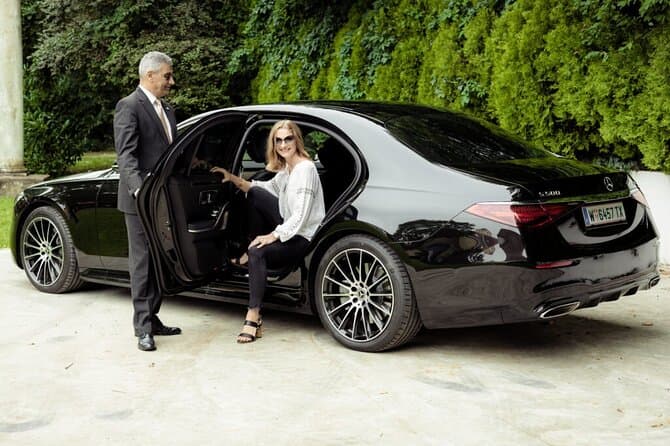 Best Vienna Airport Transfer - Schwechat Options