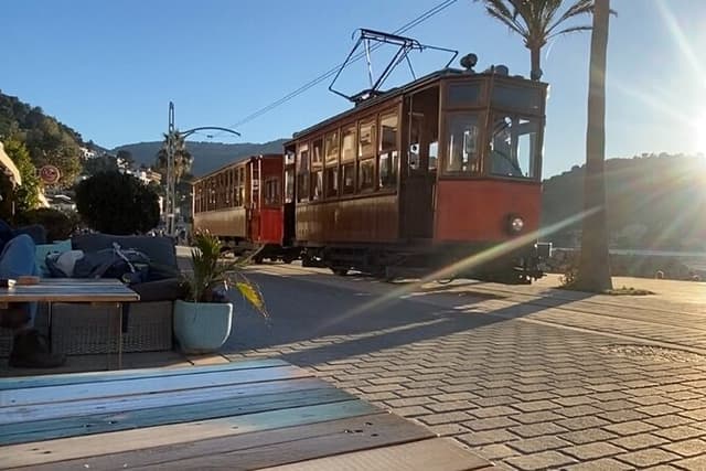 Mallorca Full-Day VIP Tour: Valldemossa, Deià & Sóller Experience