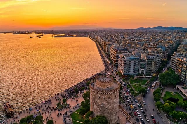 Private And Customized Sightseeing Tour of Thessalonike !