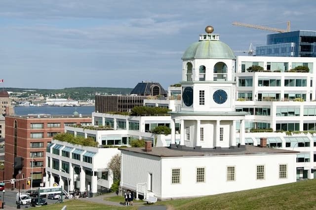 Halifax Small Group Tour with Citadel & Maritime Museum