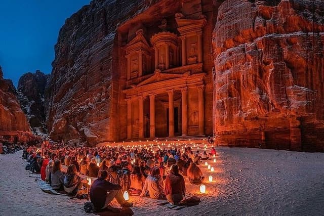 Full Day Private Guided Tour in Petra