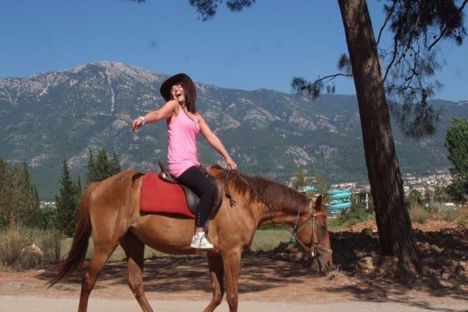Unforgettable Horseback Riding Tours in Kemer