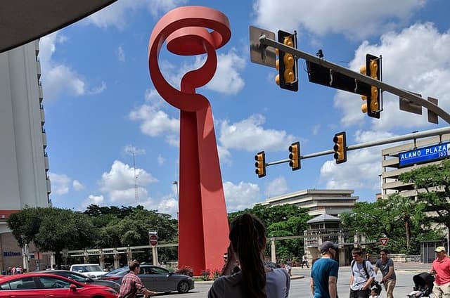 Historic Downtown & Riverwalk Walking Tour