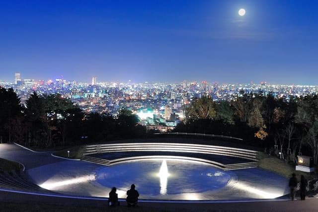 Sapporo Mt. Moiwa & Asahiyama Memorial Park Night View Trip