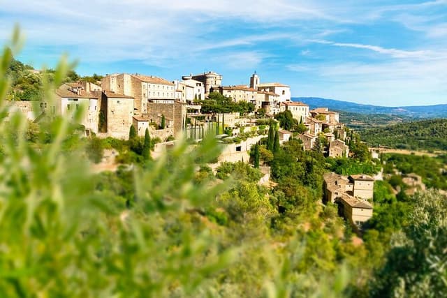 Gordes, Roussillon(+ Ochre Trail) & Fontaine de Vaucluse