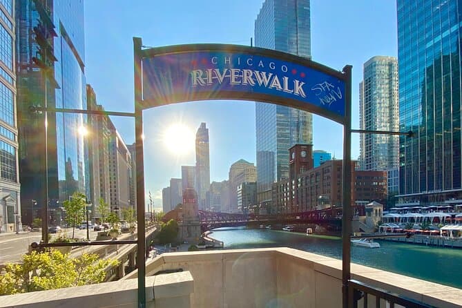 Best Magnificent Mile Chicago Sightseeing & Shopping Tour