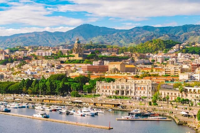 Private Tour of Messina and Taormina from Taormina