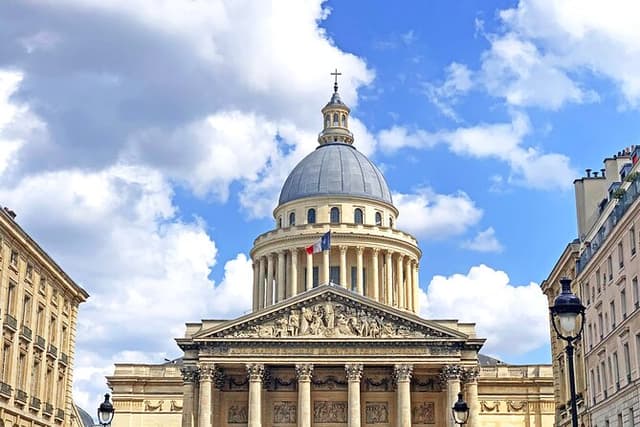 Latin Quarter Paris Private Walking Tour