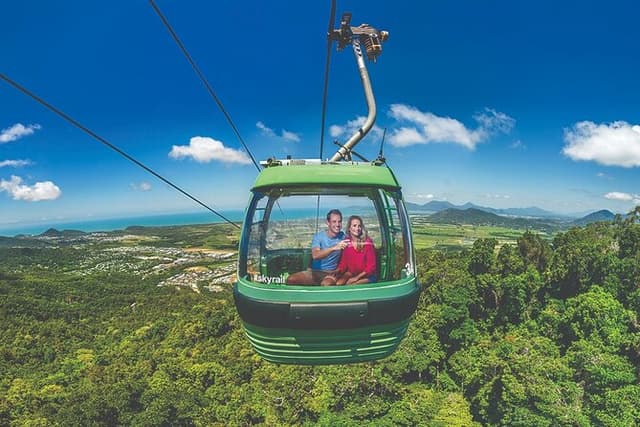 Port Douglas: Kuranda tour with Skyrail or Scenic Train