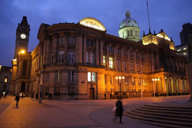 Birmingham Ghost Hunt: Haunted City Escape Game