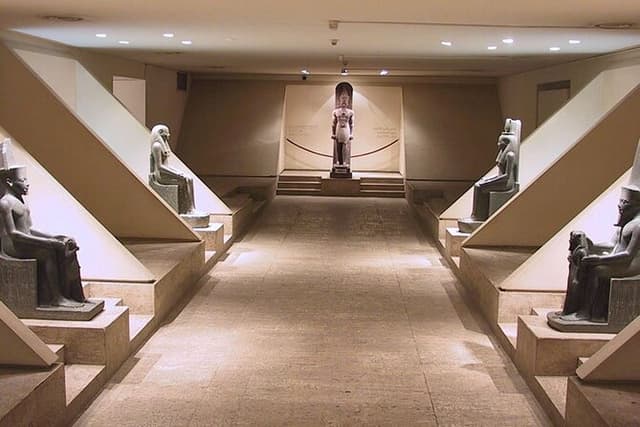 Luxor Museum & Mummification Museum