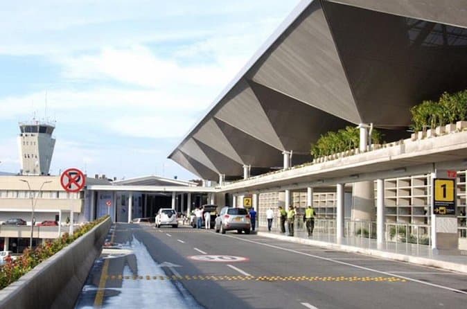 Compare Top-Rated Cali Airport Transfers