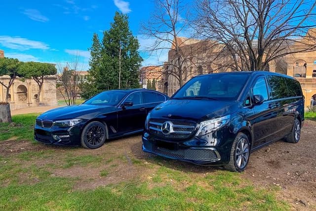 Paris to Paris Charles de Gaulle Airport (CDG) - Departure Private Transfer