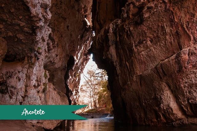 Adventure through the Grottos del Arcotete, and Rancho Nuevo