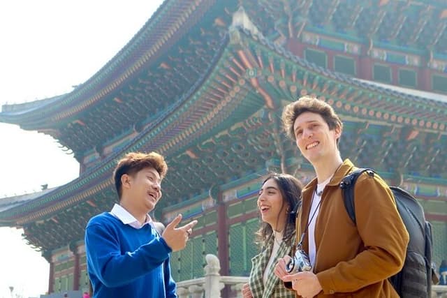 Seoul Highlights & Hidden Gems Tours by Locals: Private + Custom