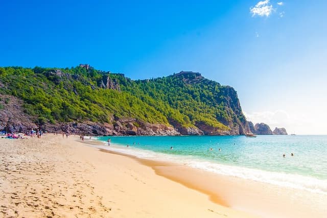 Cleopatra Island Boat Trip from Marmaris with Lunch and Drinks