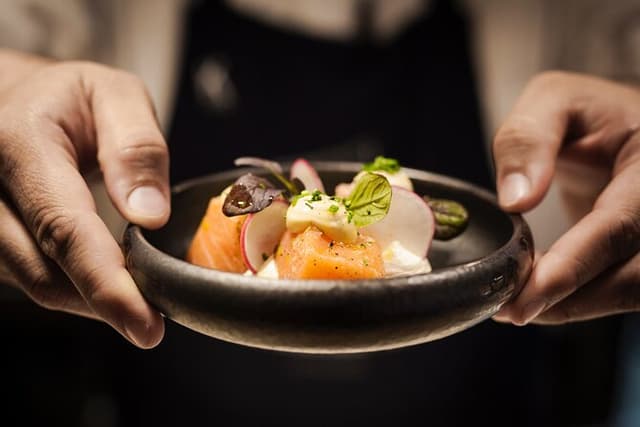 Private Pintxos and Wine Tour in San Sebastián