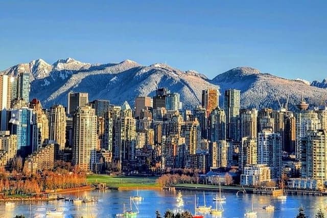 Vancouver private tour and sightseeing.Explore the city with ease