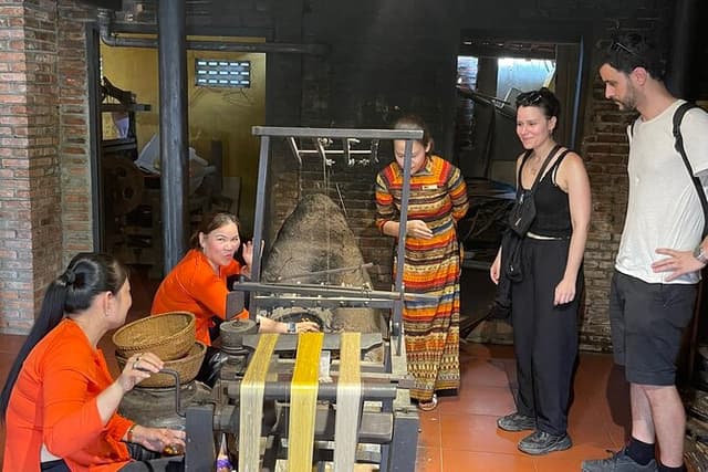 Private Traditional Silk Process in Hoi An Silk Village