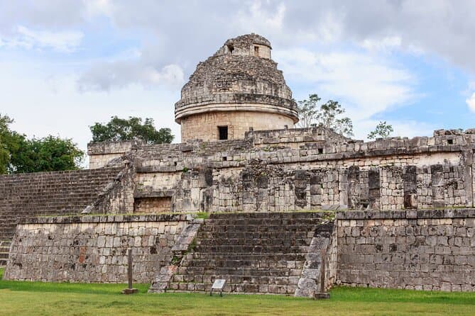 Chichen Itza Guided Tour: Mayan Ruins & El Castillo