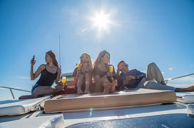 Your Own Private Luxury Yacht Experience in Cabo, Lunch included