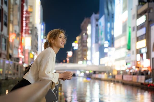 Vibrant Photo Shoot Tour in Osaka